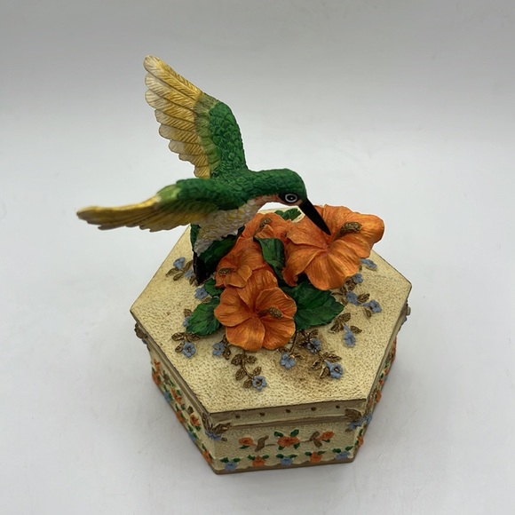 2001 Holsted House Hummingbird Music Box - Picture 2 of 5